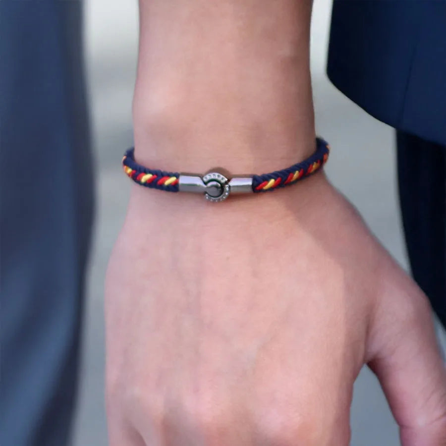 Pulsera Ruta Trenzada · Cierre Circular
