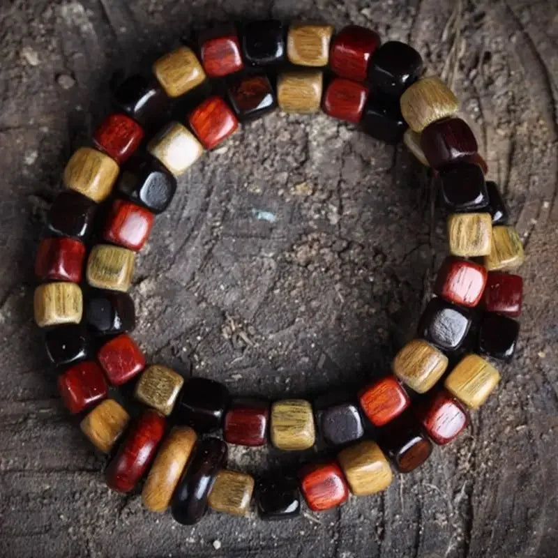 Pulseira de Madeira Natural de Sândalo Vermelho com Folhas Pequenas, Contas Quadradas de Ébano e Sândalo Verde, Fio Artesanal com Anel da Sorte