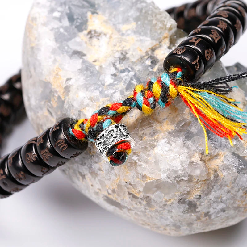 Pulsera de coco con Om Mani Padme Hum