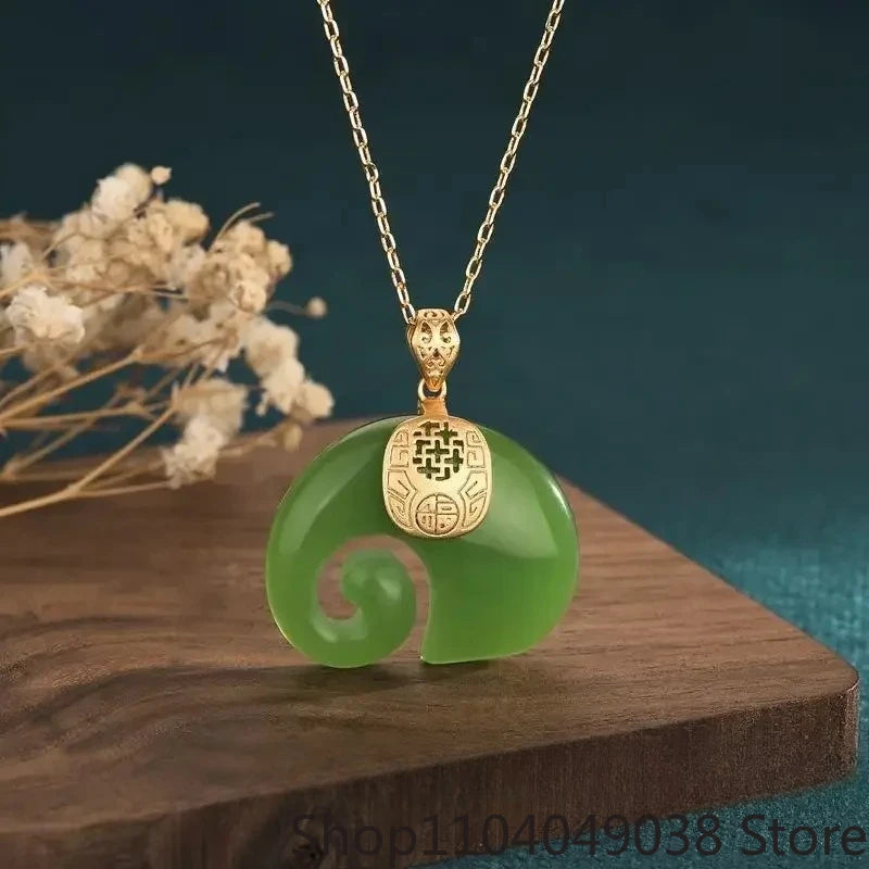 Collar de elefante en tonos verdes