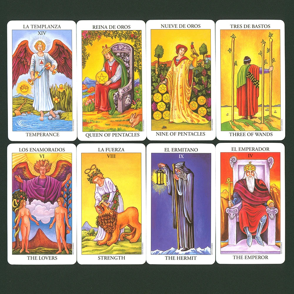 Cartas de tarot Rider-Waite con títulos en español e inglés.