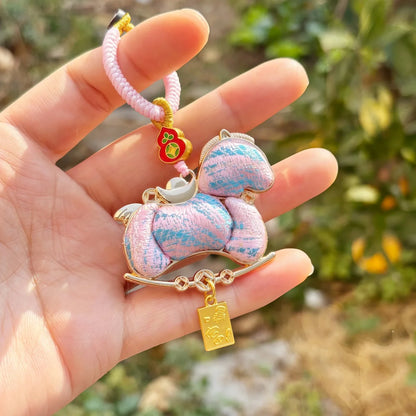 Pingente de Cabaça Auspiciosa Chinesa Artesanal com Bordado de Brocado Song e Borla de Contas, Charm para Bolsa e Enfeite para Carro, para Boa Sorte e Fortuna