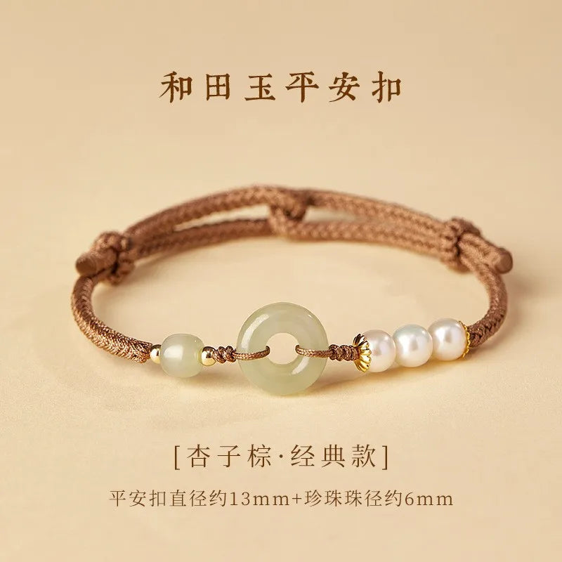 Pulseira de Jade Hetian Estilo Chinês com Fivela da Paz da Sorte para Mulheres, Corda Marrom Damasco Tecida à Mão, Pérola de Concha, Joia da Bênção e Fortuna