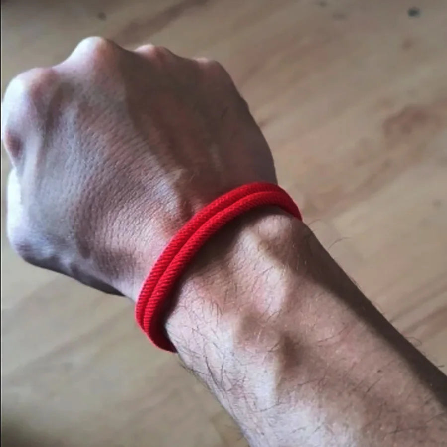 Pulsera roja de cordón de doble vuelta