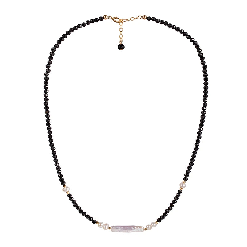 Collar de espinela con perla barroca