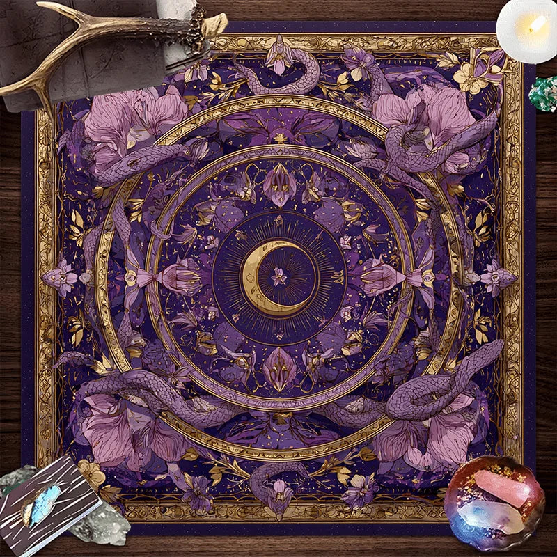 Mantel Santuario Violeta: Motivos Místicos. Diseño y acabado de la pieza mostrada.