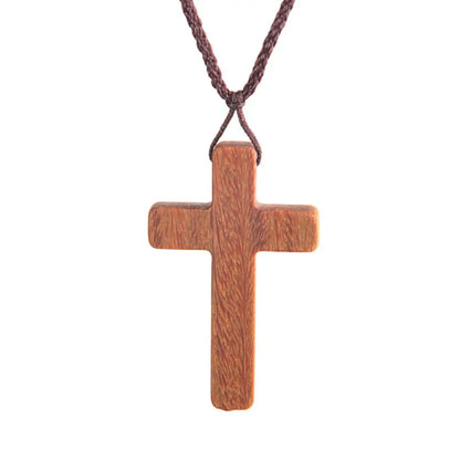 Collar de cruz de madera
