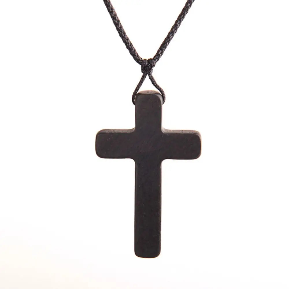 Collar de cruz de madera