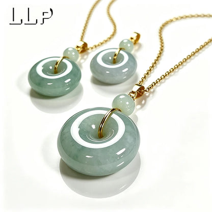 Pingente de jade natural de Mianmar, símbolo da paz, com fecho em prata S925. Um amuleto da sorte para atrair boa fortuna, ideal como presente para mulheres.