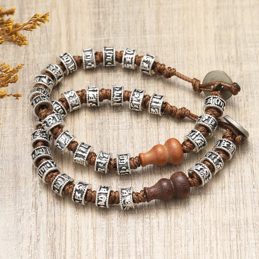 Pulsera Calabaza Ancestral: Cuentas Grabadas. Diseño y acabado de la pieza mostrada.