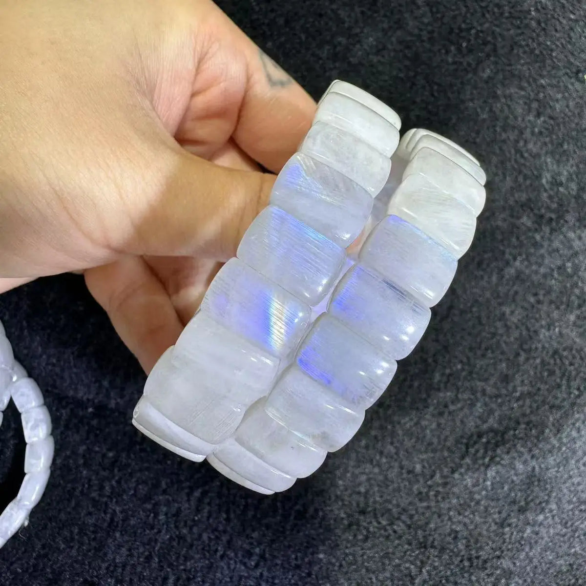 Aaaaa boa qualidade azul arco-íris moonstone pulseira de pedra natural jóias pulseira para mulher para presente atacado! cerca de 8 * 12mm