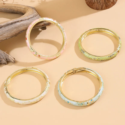 Brazalete Jardín: Estilo Cloisonné. Diseño y acabado de la pieza mostrada.
