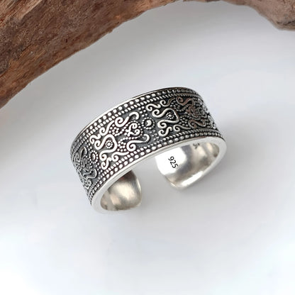 Anillo minimalista de piedra lunar