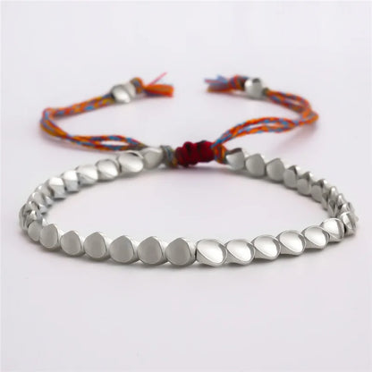 Pulseiras Budistas Tibetanas Feitas à Mão para Mulheres, Pulseira de Corda com Contas de Cobre Irregulares e Amuletos para Mulheres