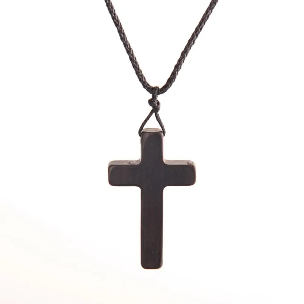 Collar de cruz de madera
