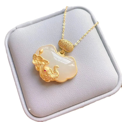 Pingente de Jade Hetian com Peixe Koi da Sorte Chinês, Colar Retro em Prata Esterlina S925 para Mulheres, Boa Sorte, Riqueza, Bênção e Fortuna