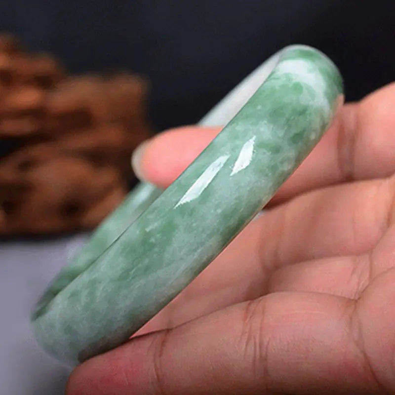 Brazalete de jade de estilo clásico