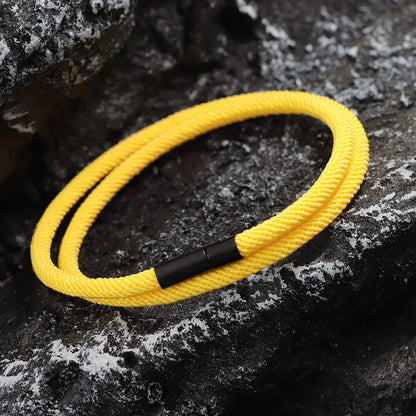 Pulsera roja de cordón de doble vuelta