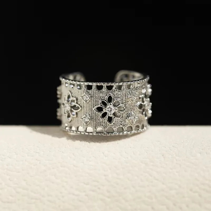 Anillo minimalista de piedra lunar