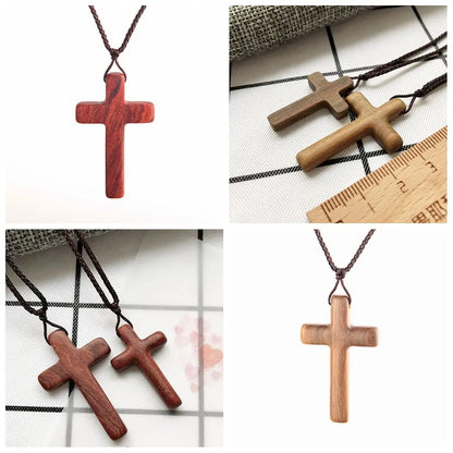 Collar de cruz de madera