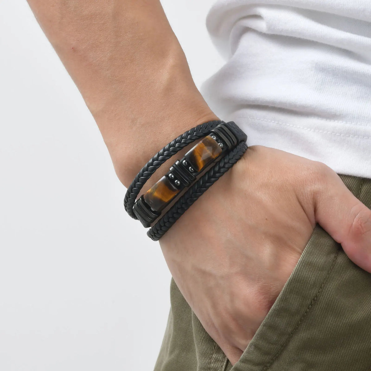Pulseira de Couro Trançada Multicamadas Vnox para Homens, com Pérolas de Olho de Tigre e Lápis-Lazúli, Fecho Magnético, Joia Masculina Moderna para Presente