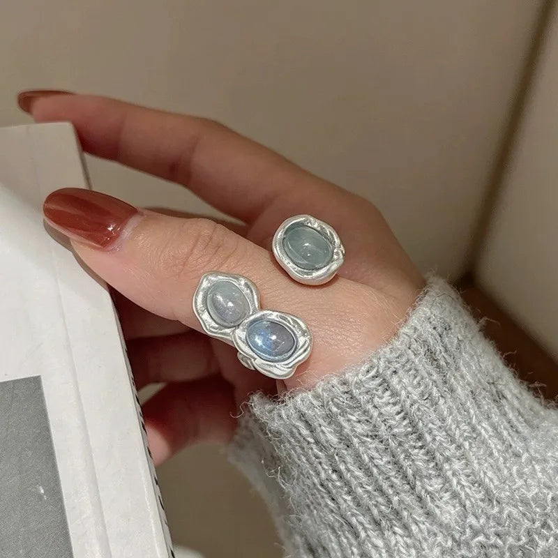 Anillo minimalista de piedra lunar