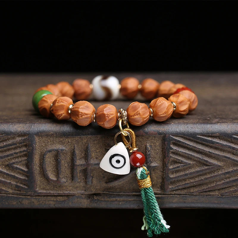 Pulseira de bodhi cor natural com contas de ágata de dente de tigre de laço único e pingente de osso de veado, acessório budista.