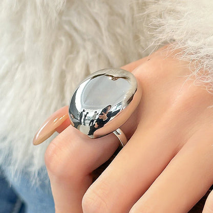 Anillo minimalista de piedra lunar