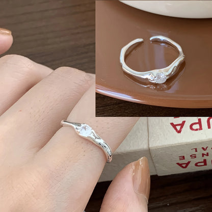 Anillo minimalista de piedra lunar