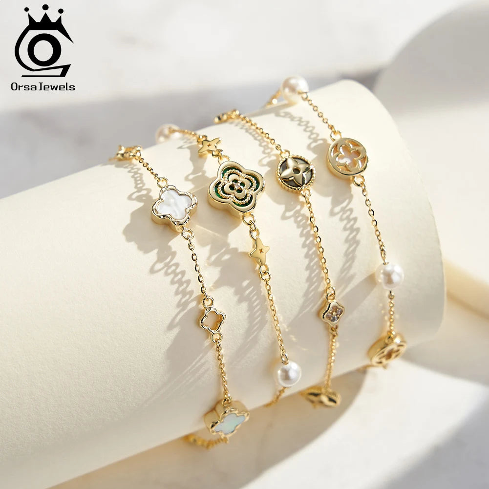 Pulsera de trébol y perlas con detalle verde