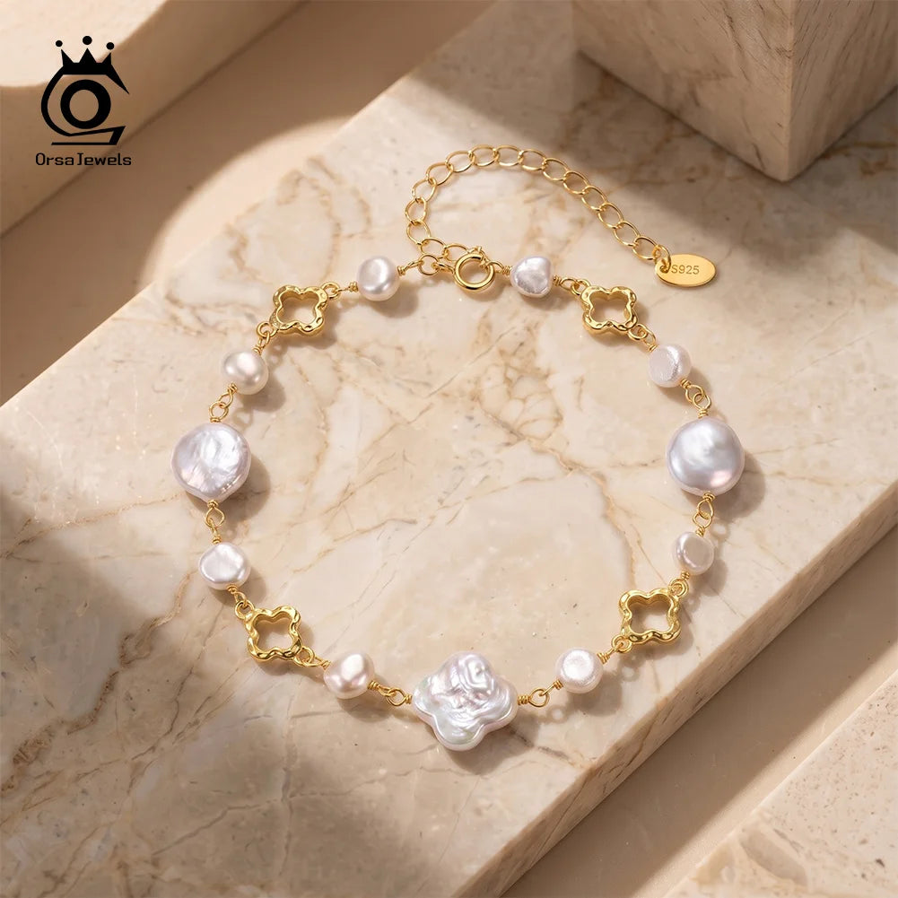 Pulsera de perlas barrocas con trébol