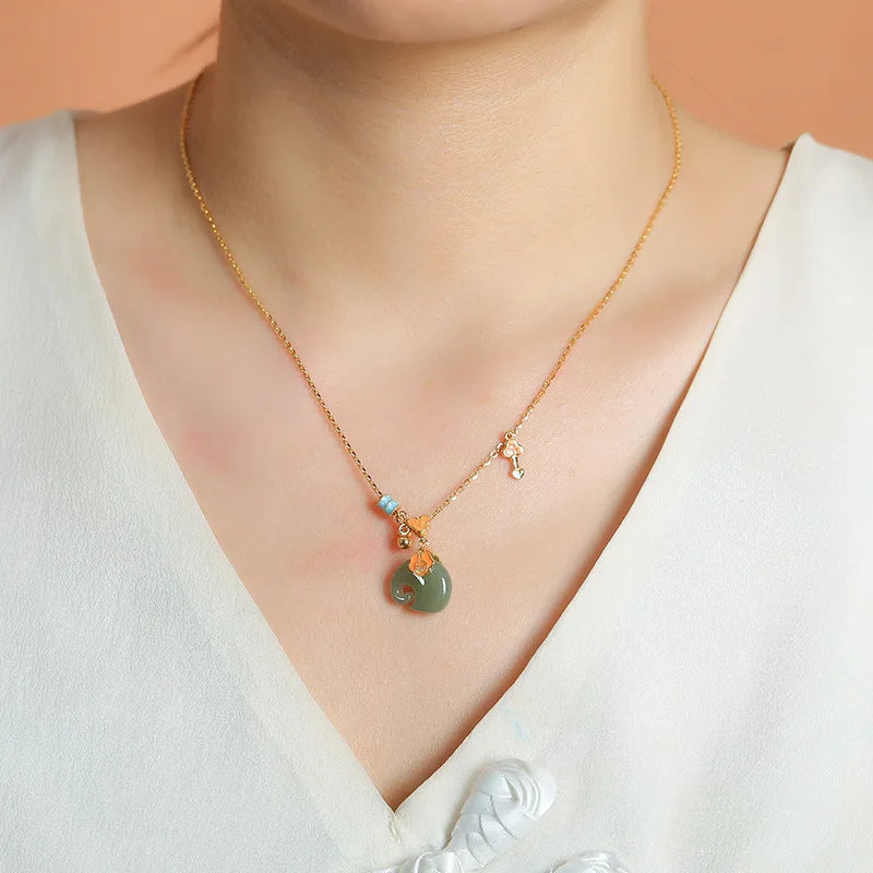 Colar de Elefante Auspicioso Ruyi em Jade Verde Esmaltado, Prata Esterlina S925 Natural Hetian, Prosperidade Instantânea