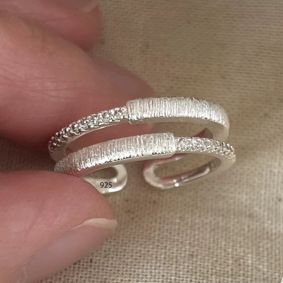 Anillo minimalista de piedra lunar