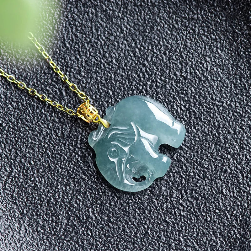 Pingente de Jade Azul Natural em Forma de Elefante Pequeno com Ouro 18K para Colar Feminino
