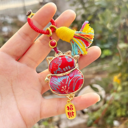 Pingente de Cabaça Auspiciosa Chinesa Artesanal com Bordado de Brocado Song e Borla de Contas, Charm para Bolsa e Enfeite para Carro, para Boa Sorte e Fortuna