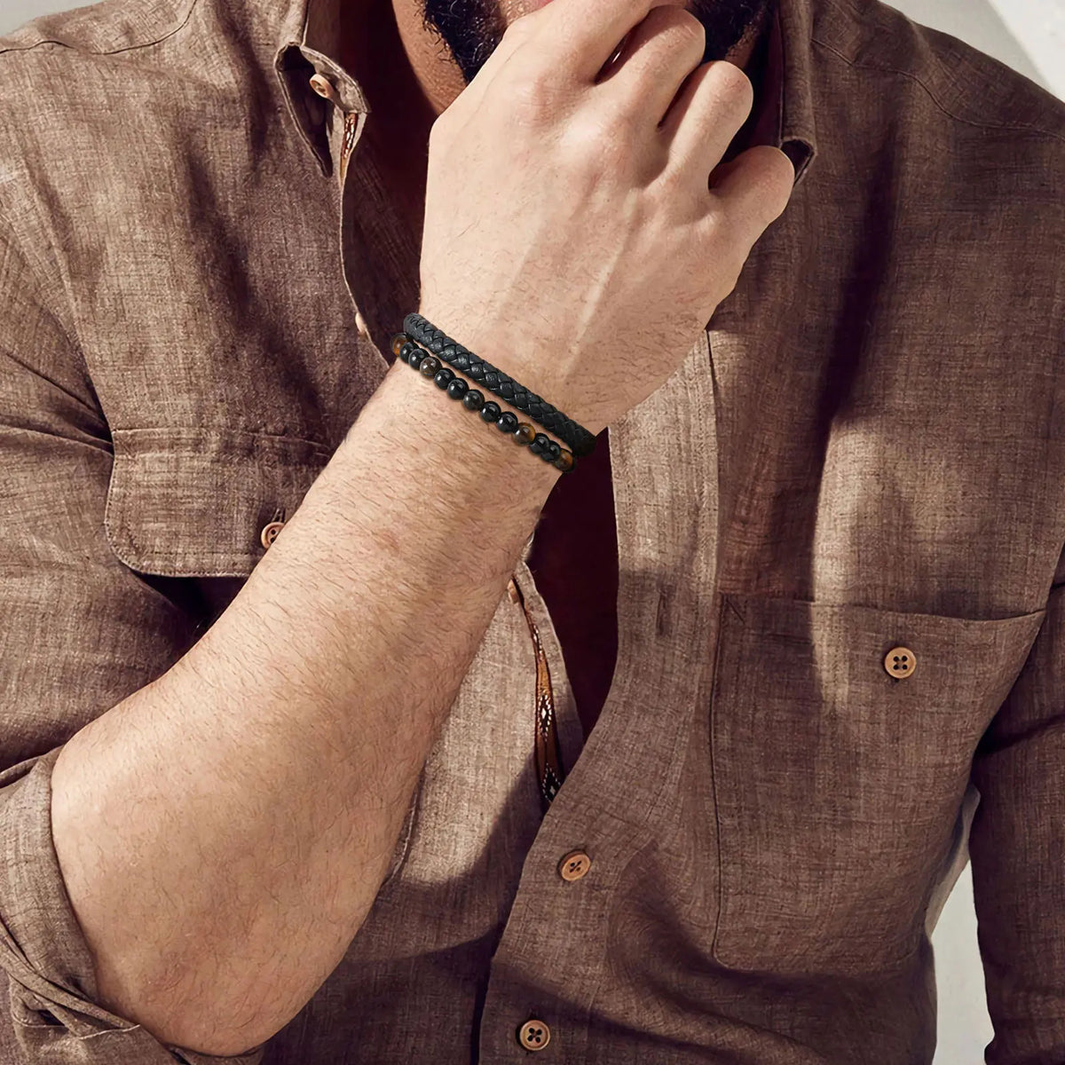 Pulseira de Couro Trançada Multicamadas Vnox para Homens, com Pérolas de Olho de Tigre e Lápis-Lazúli, Fecho Magnético, Joia Masculina Moderna para Presente