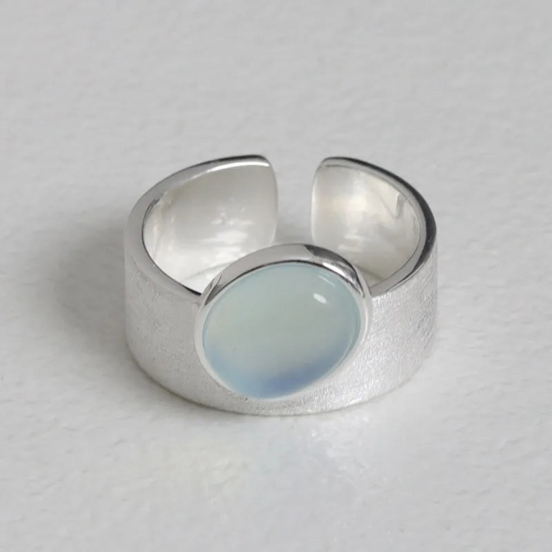 Anillo minimalista de piedra lunar