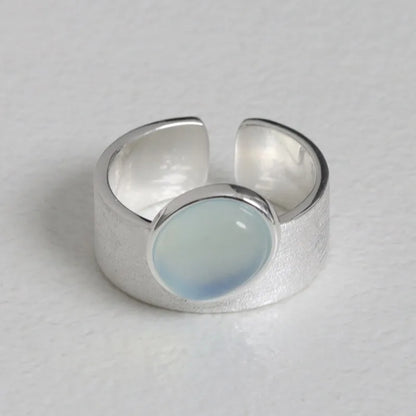 Anillo minimalista de piedra lunar