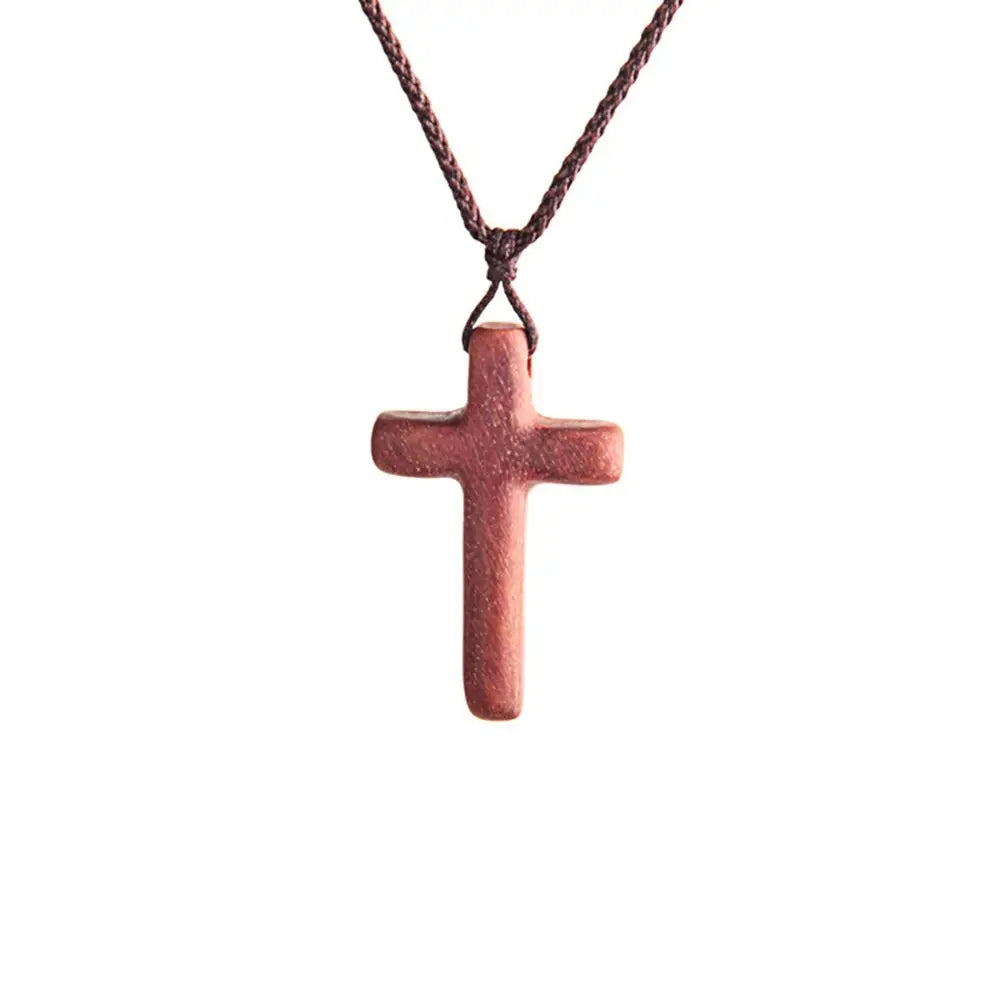 Collar de cruz de madera