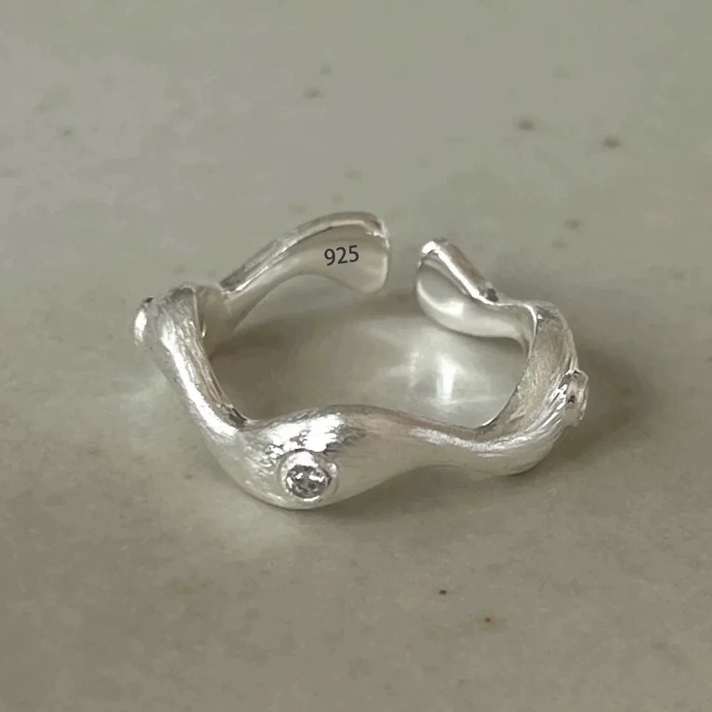 Anillo minimalista de piedra lunar