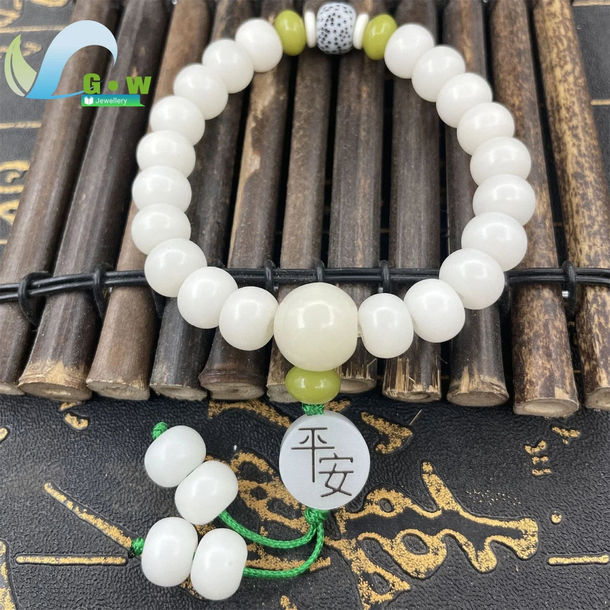 Pulseira Budista de Sementes Bodhi de Jade Branco Natural Ajustável com Contas de Lótus, Joia de Meditação Zen, Presente Artesanal Espiritual para Homens e Mulheres