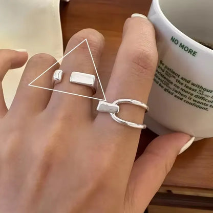 Anillo minimalista de piedra lunar