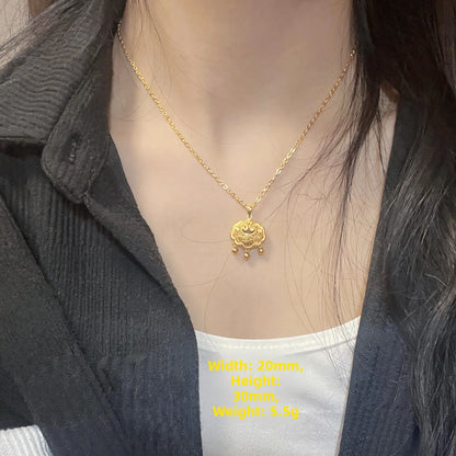 Colar Feminino com Pingente Cruz Vajra, Banhado a Cobre, Ouro Simulado e Prata, com Diamante e Trevo de Quatro Folhas, Corren...