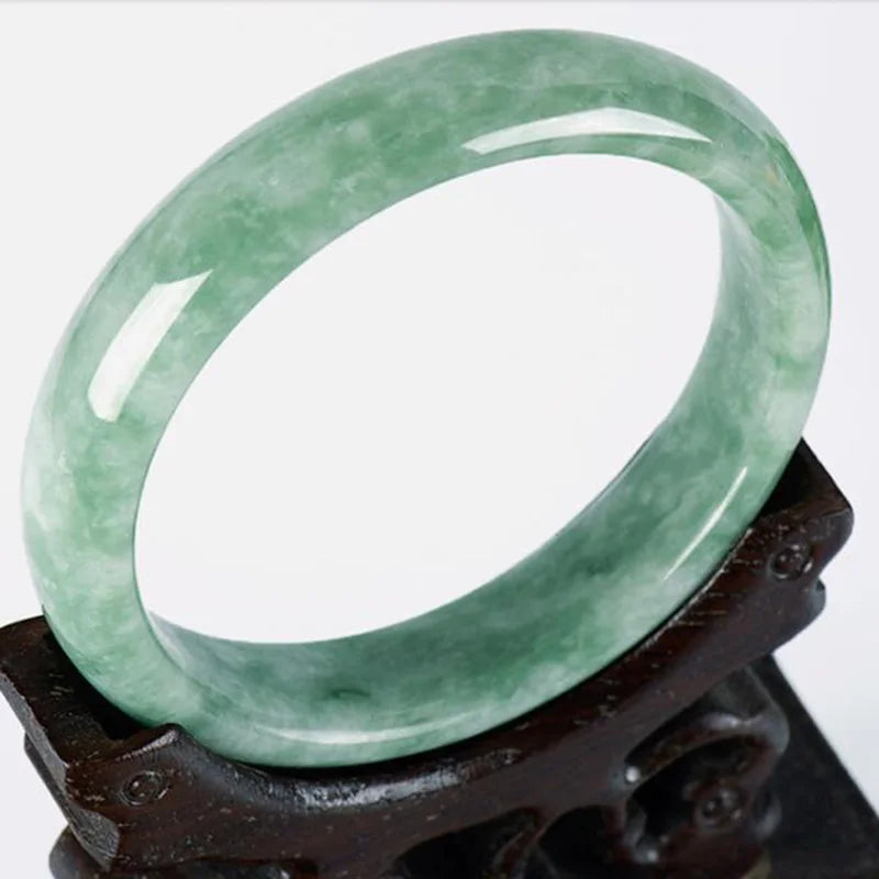 Brazalete de jade de estilo clásico