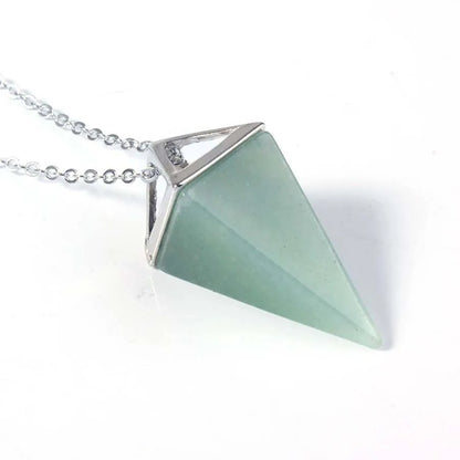 Colgante de punta de cristal