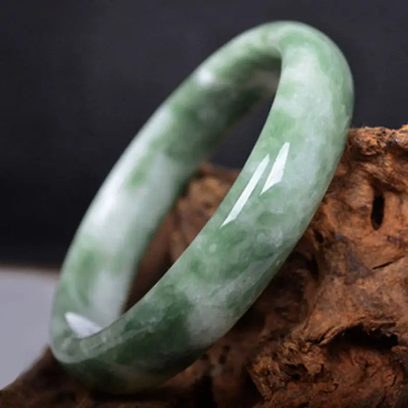 Brazalete de jade de estilo clásico