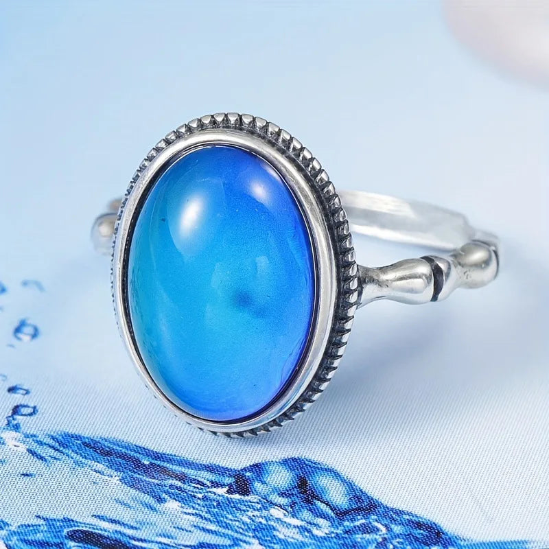 Novo Anel Feminino Retrô Prateado em Formato de Ovo com Pedra que Muda de Cor – Presente de Feriado – Atacado