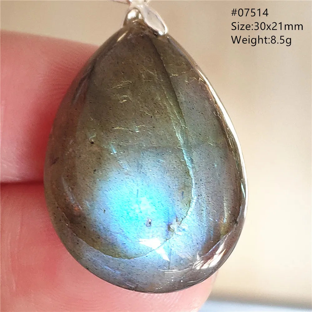 Colgante ovalado de labradorita azul
