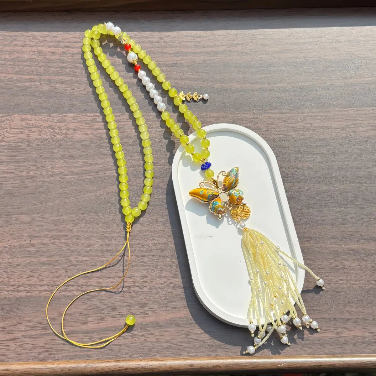 Pingente de Cabaça Auspiciosa Chinesa Artesanal com Bordado de Brocado Song e Borla de Contas, Charm para Bolsa e Enfeite para Carro, para Boa Sorte e Fortuna