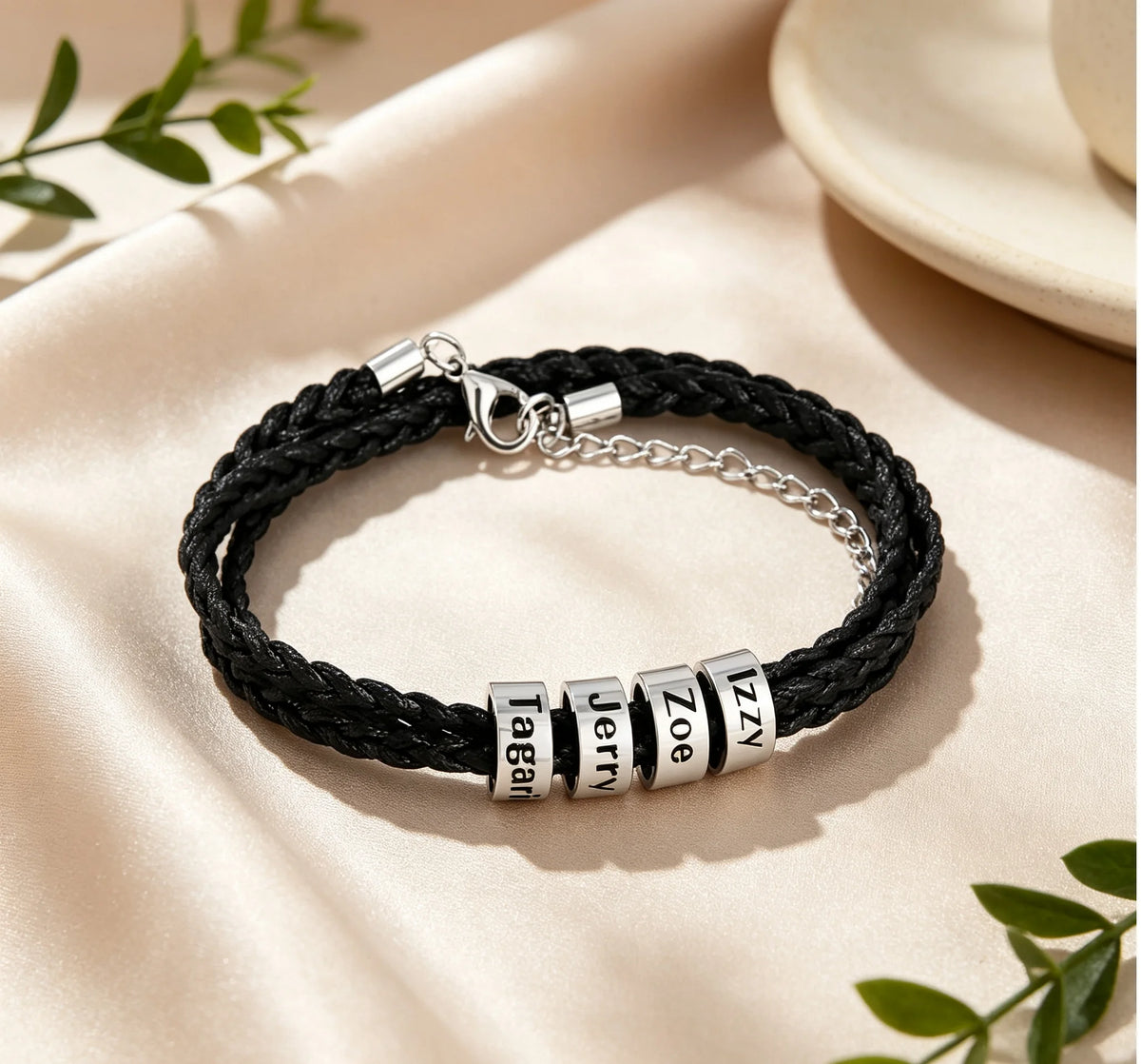Pulsera Vínculos: Trenza con Nombres. Diseño y acabado de la pieza mostrada.